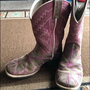 Little Girls Ariat Boots size 11